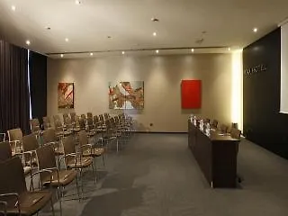 ماكس هوتل 4* ليفورنو