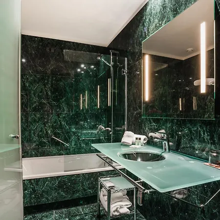 麦克斯利沃诺酒店 4*