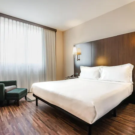 麦克斯利沃诺酒店 4* 利沃诺