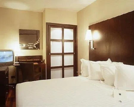 麦克斯利沃诺酒店 4* 利沃诺