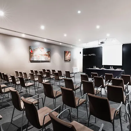 麦克斯利沃诺酒店 4* 利沃诺