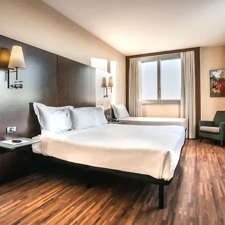 麦克斯利沃诺酒店 酒店