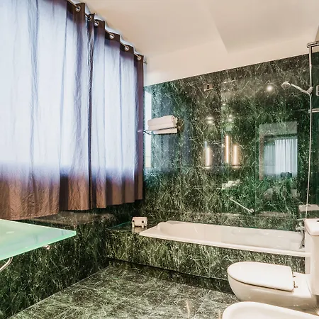 酒店 麦克斯利沃诺酒店 4*