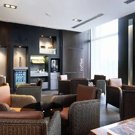 麦克斯利沃诺酒店 酒店 4*