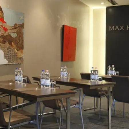 酒店 麦克斯利沃诺酒店 4*