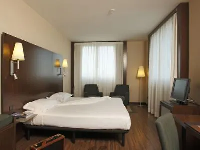 麦克斯利沃诺酒店 酒店 利沃诺